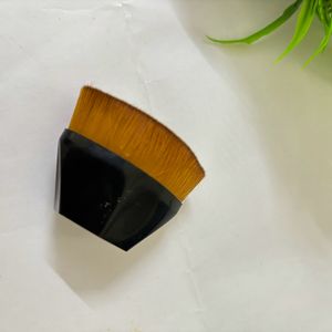 Foundation brush, perfect for blending