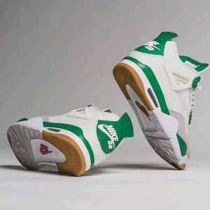 Jordan Retro 4 Pine Green Edition