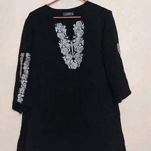 Branded Kurti Wit Beautiful Work  Like New