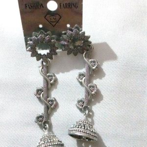 SILVER EARRINGS