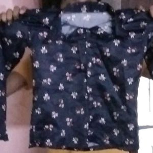 i am selling old used clothes