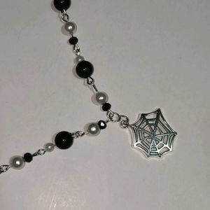 Spiderweb Gothic necklace