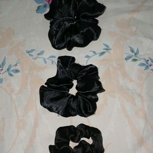 Black Scrunchies