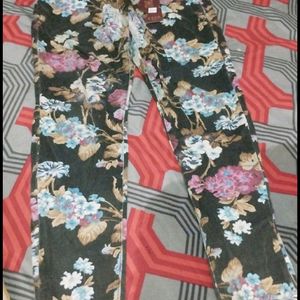 New Flower Print Jeans 👖