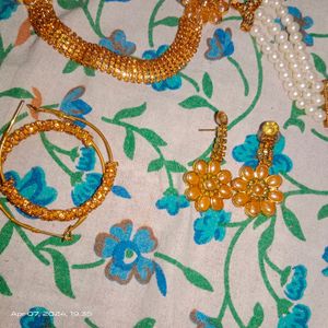 2 Jwellery Set With  Earings