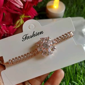 Rose Gold Rhinestone Bracelet✨️