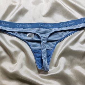 Calvin Klein thong 28 30