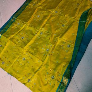 Lime Green Colour Pure Gadwal Saree