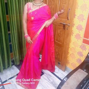 Beautiful Bright Red Colour Saree With Blouse