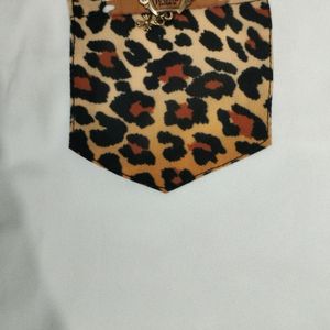 Cheetah printe white shirt 👚