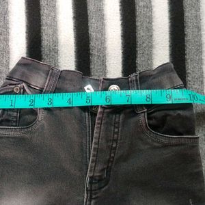 Ripped Designer Jeans 4-6 Years Old