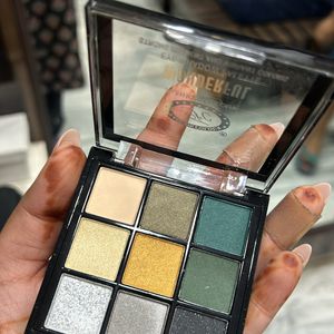 Fashion Colour Eyeshadow Pallete