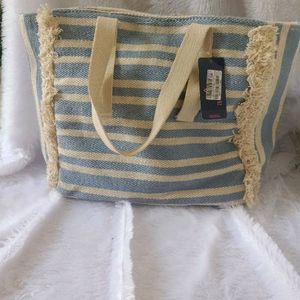 Avaasa Tote Bag