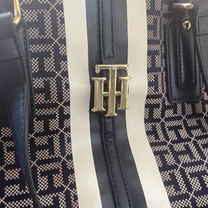 Tommy Hilfiger Brand Logo Self Design Shoulder Bag