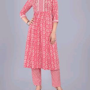 Light Pink Naira Cut Kurta Set