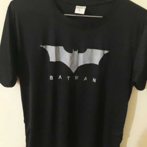 "Batman Black Logo T-Shirt"