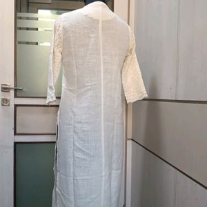 White Chickenkari Kurta