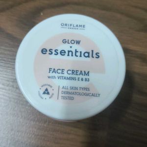 Glow Essential Face Cream