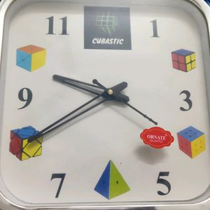 Rubik's Cube Clock (New Condition)