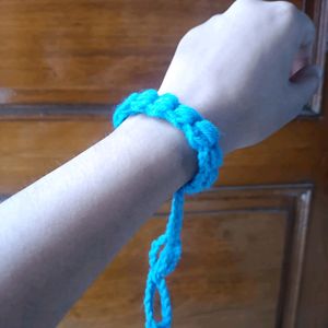 Crochet bracelet