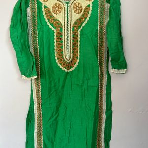 Beautiful kurta set with embroidery work look el