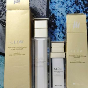 Combo Of Myglamm Iridescent Cleanser And Essence