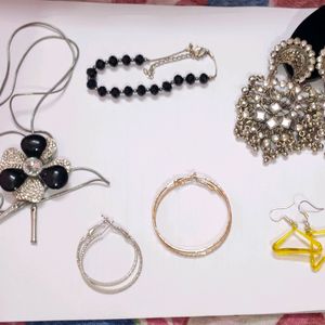 Set Of Accessories For Women