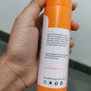 Boutique Sunscreen 50+ Spf (Sandalwood)