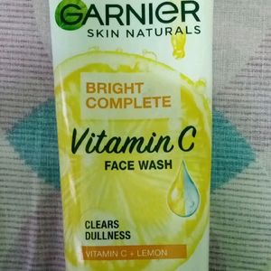 Garnier Vitamin-c Face Wash For Men