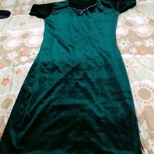 Party Wear Velvet Frock .40rs Off Shipping