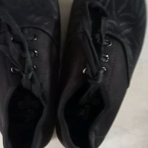 Casual Shoe
