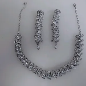 AD Necklace Set