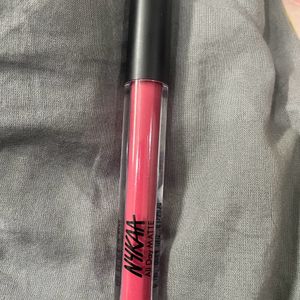 Nykaa Kajal + Lipstick