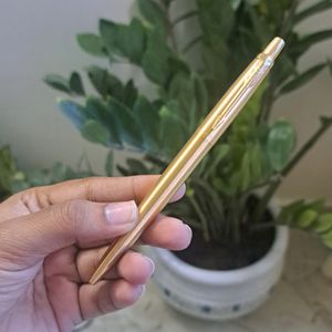 Gold Parker Click Pen