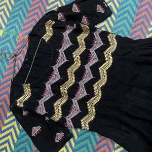 Black Embroidered Kurta With Zari Work