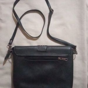 Sling Bag Black