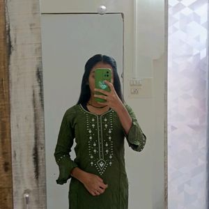 Green Kurti