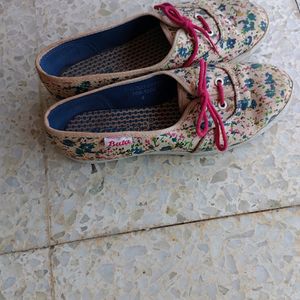 Bata Ladies Casual Shoes