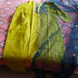 Kurti Pant Dupatta Set