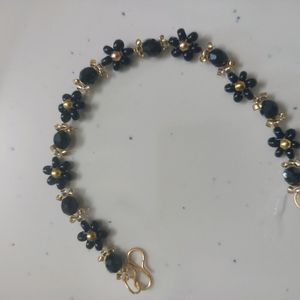 Elegant And Trendy Black Bead Bracelet