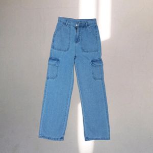 Wide Leg Cargo Jeans