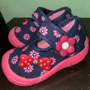 Kids Footwear 👞