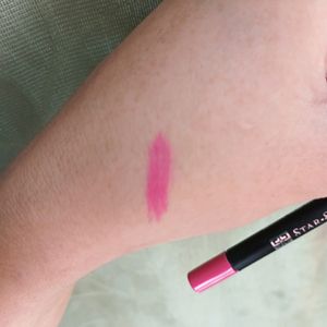 Star Struck By Sunny Leone Foxy Fuchsia Lip Liner