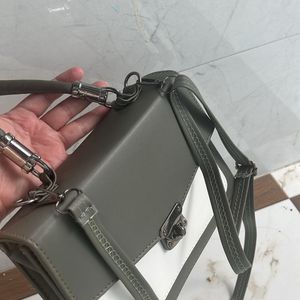 Sling bag For Stylish Women