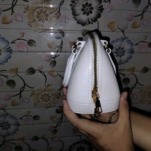 THE CUTEST HANDBAG