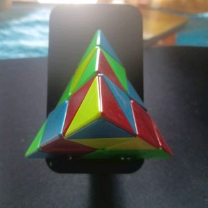 Pyramid Rubics Cube