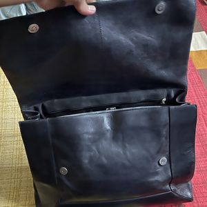 Laptop Doucmenta Pure Leather Bag