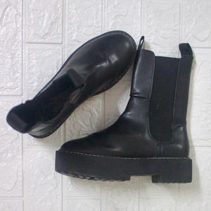 Swap Avail Y2k Black Boots