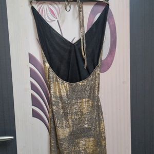 Halteneck golden party dress