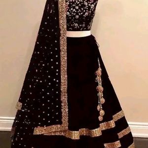 Black 🖤 Semi Stitched Lehenga